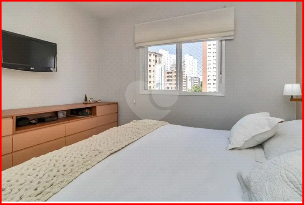 APARTAMENTO em MORUMBI