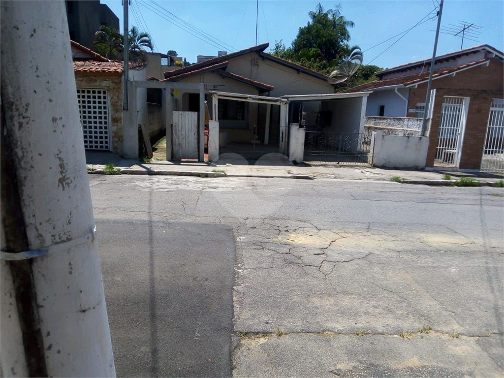 Terreno plano 10 x 50 metros na região do Tremembé