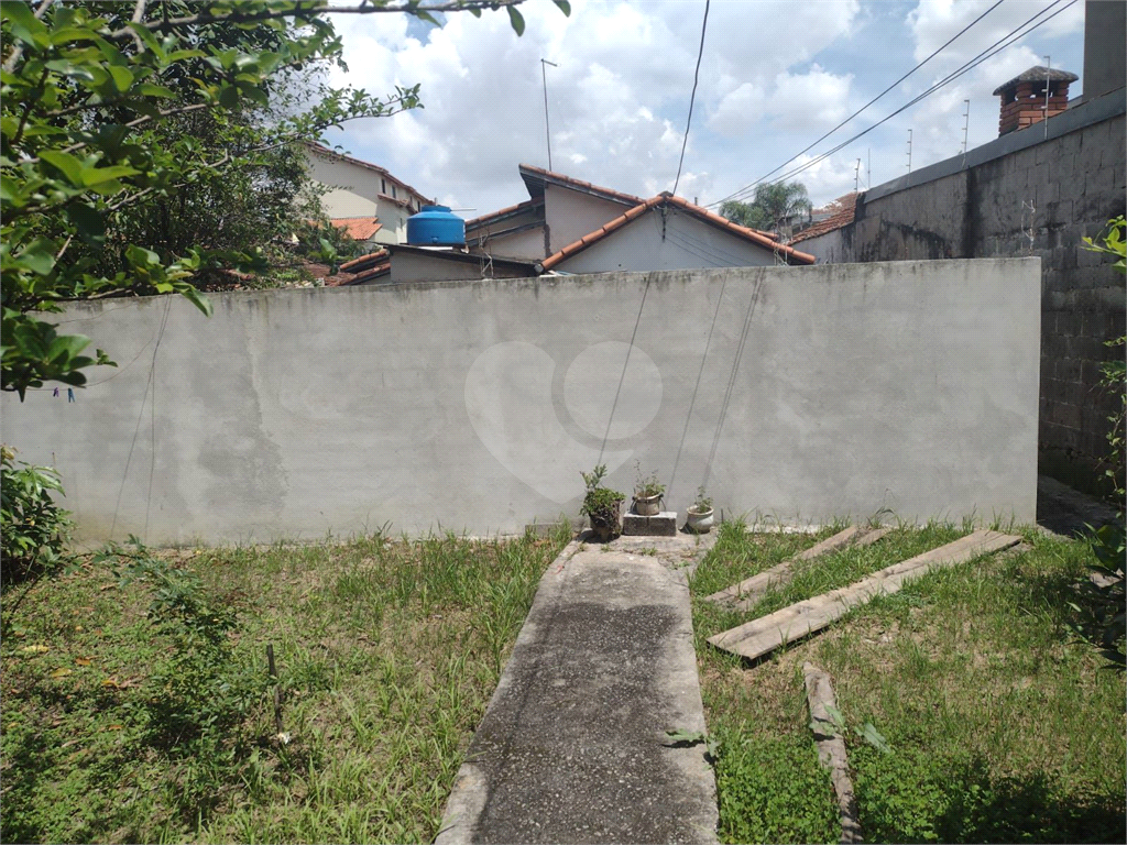Terreno plano 10 x 50 metros na região do Tremembé