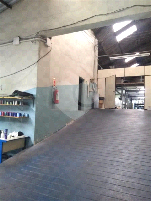 lindo galpão com pronto para uso no brás!!