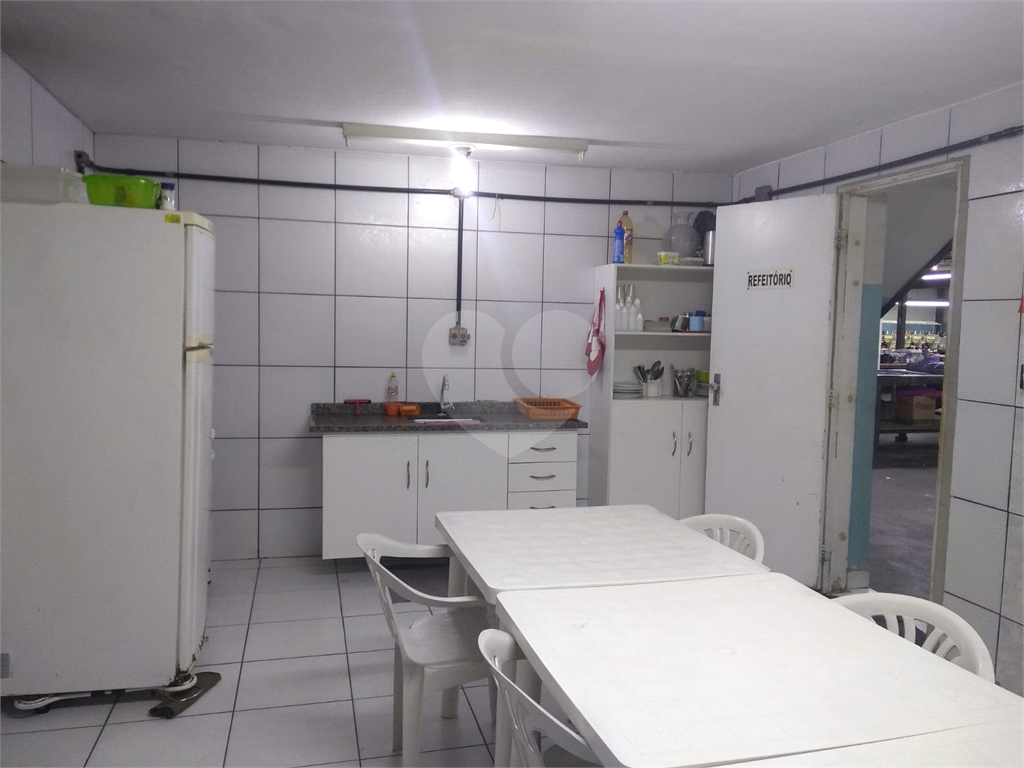 lindo galpão com pronto para uso no brás!!