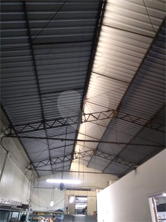 lindo galpão com pronto para uso no brás!!