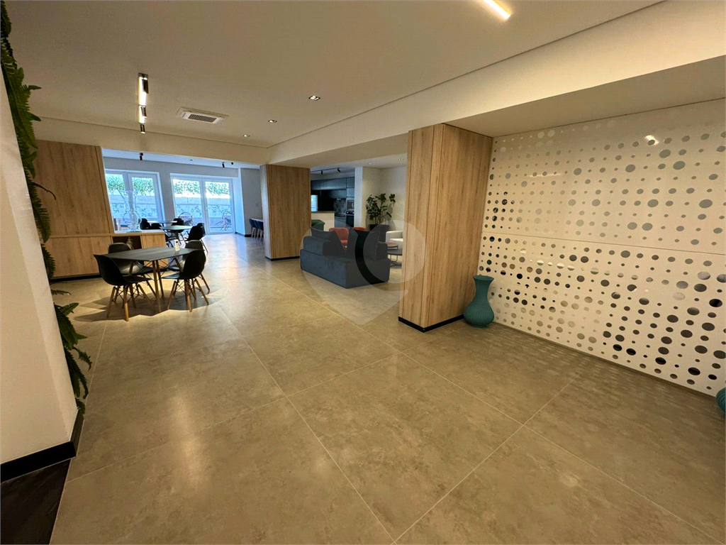 APARTAMENTO em SANTANA