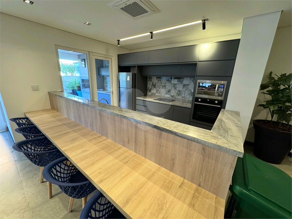 APARTAMENTO em SANTANA