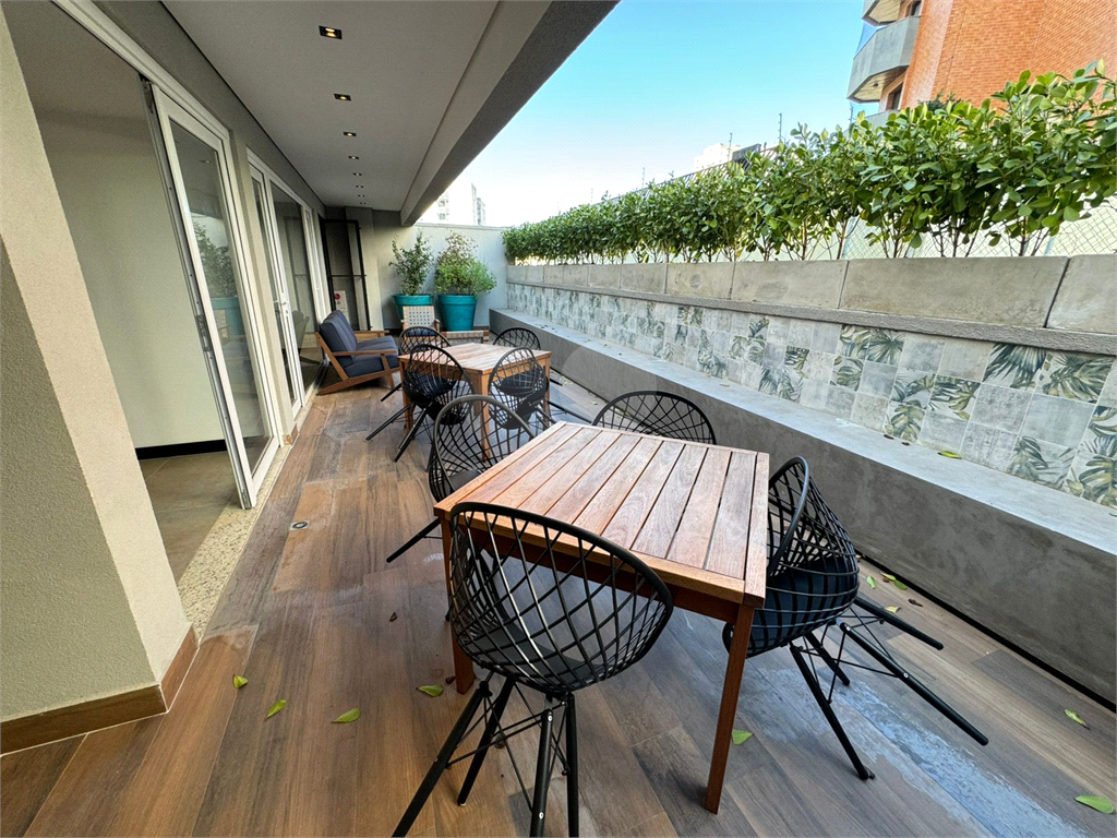 APARTAMENTO em SANTANA