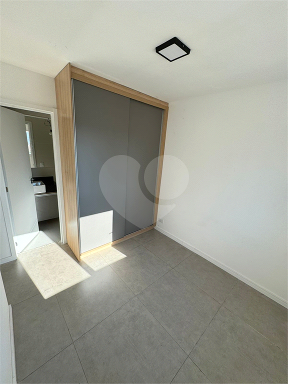 APARTAMENTO em SANTANA