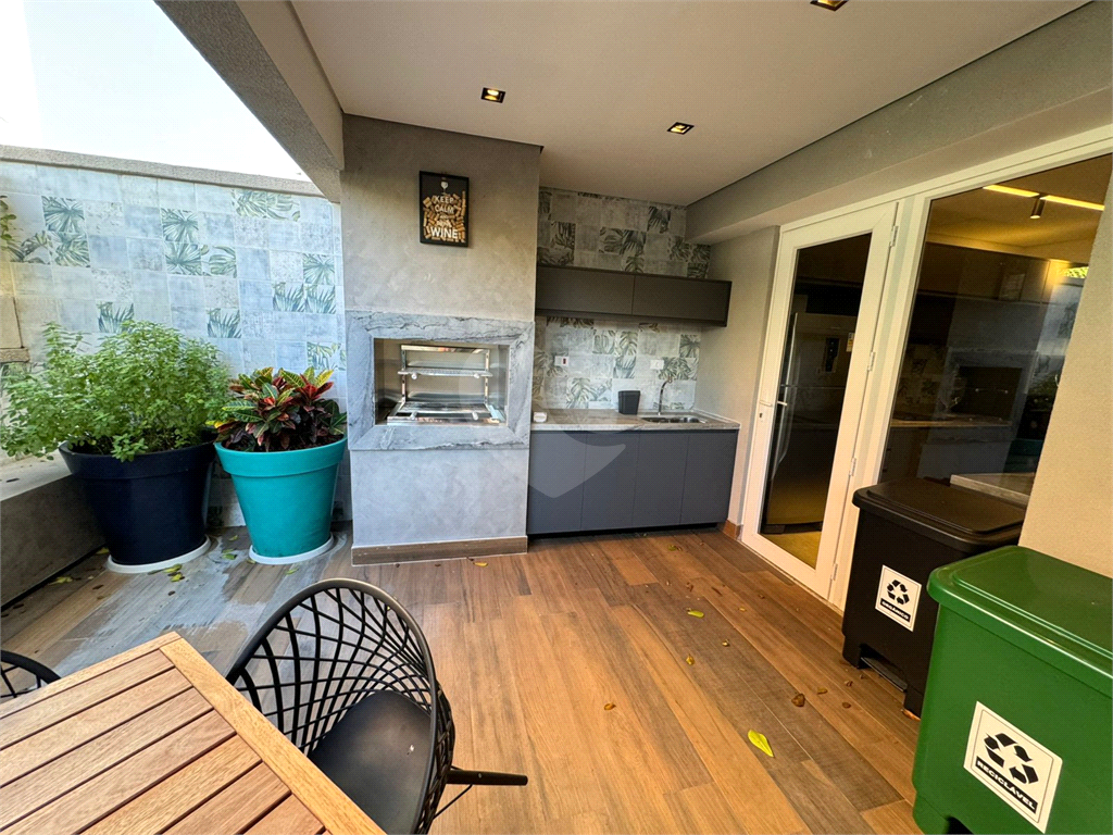 APARTAMENTO em SANTANA
