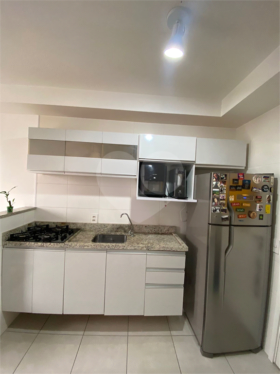 APARTAMENTO em VILA PRUDENTE