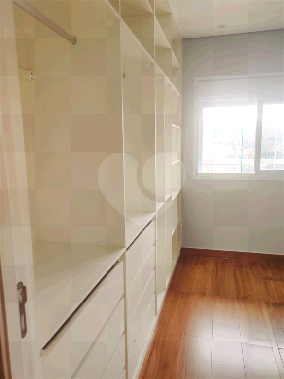Lindo Apartamento Novo no Centro de Caieiras, armários planejados dorm, sala, cozinha, 2 Vagas. 
