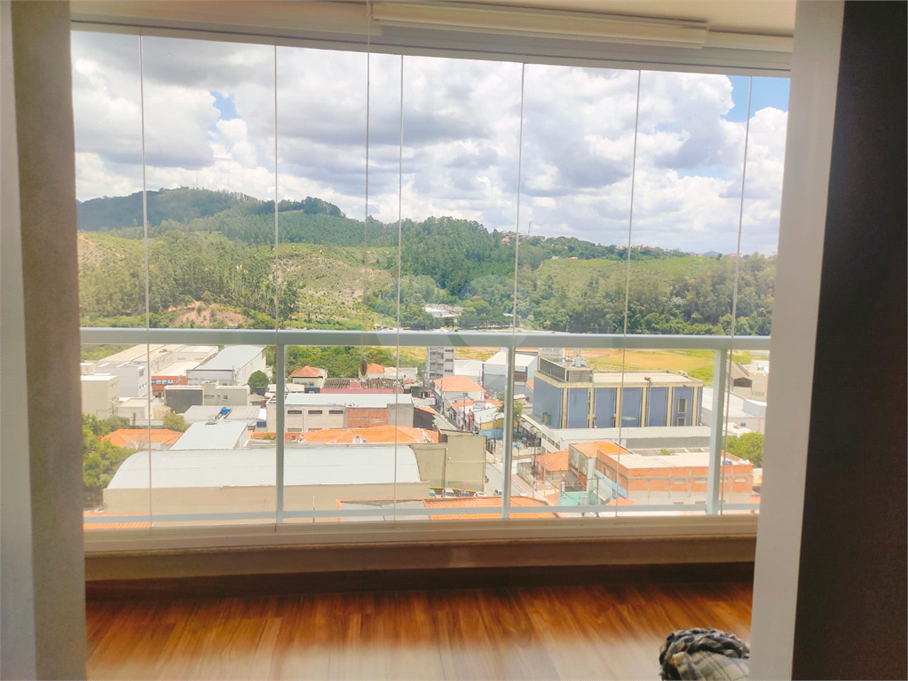 Lindo Apartamento Novo no Centro de Caieiras, armários planejados dorm, sala, cozinha, 2 Vagas. 