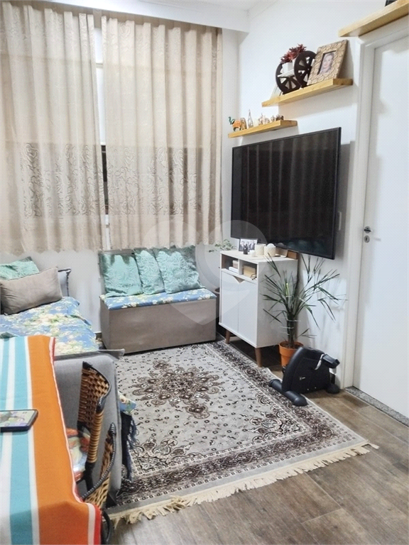 Aconchegante apartamento no Limão, com 02 quartos e 01 vaga