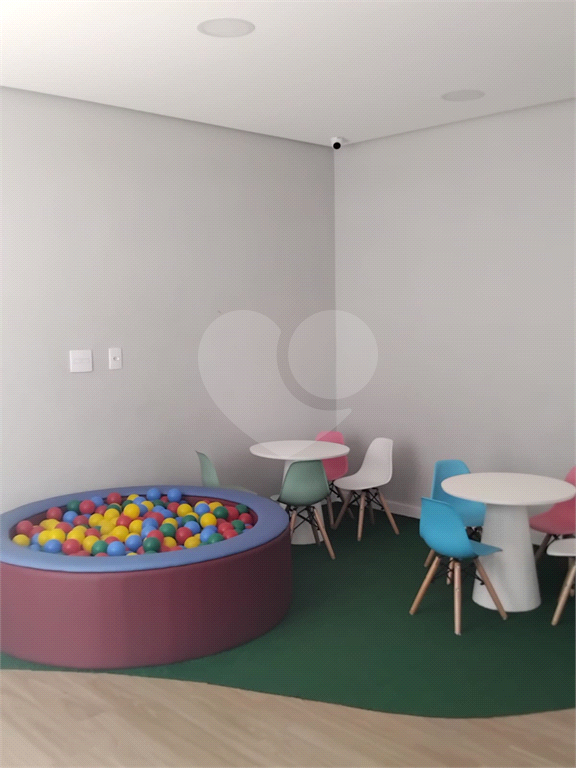 Aconchegante apartamento no Limão, com 02 quartos e 01 vaga