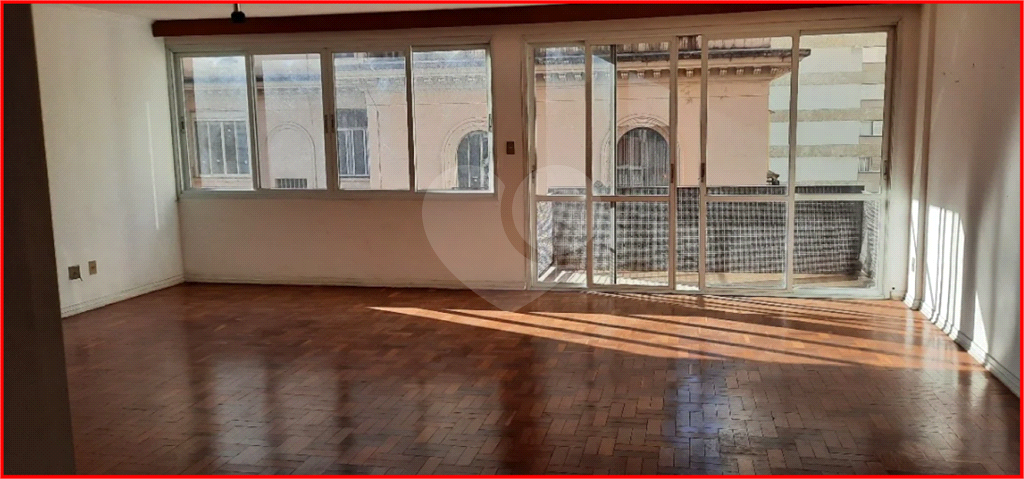APARTAMENTO em HIGIENÓPOLIS
