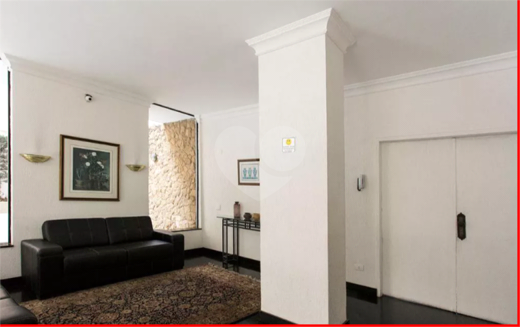 APARTAMENTO em HIGIENÓPOLIS