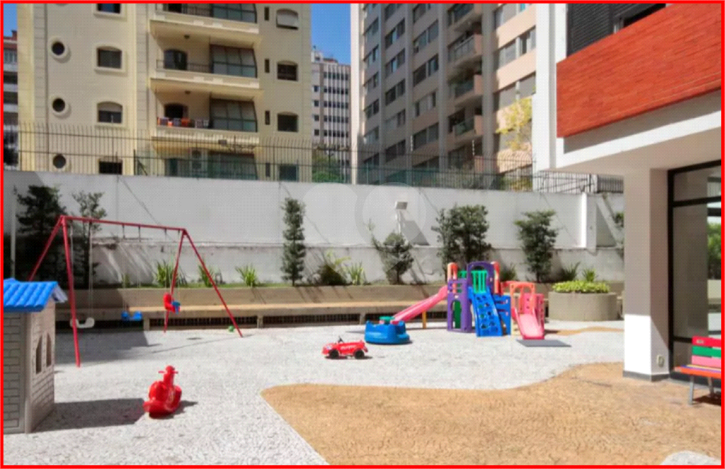 APARTAMENTO em HIGIENÓPOLIS