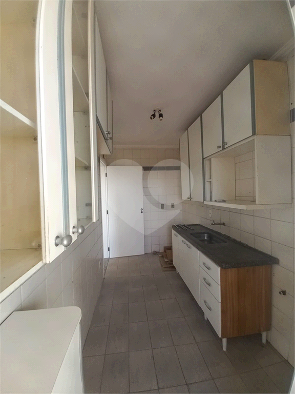 Apartamento à venda com 2 quartos, 62m² - Foto 12