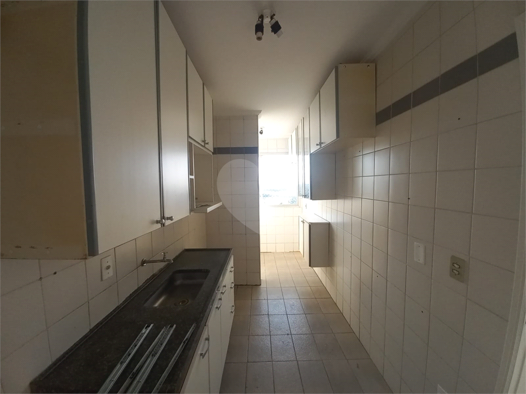 Apartamento à venda com 2 quartos, 62m² - Foto 19