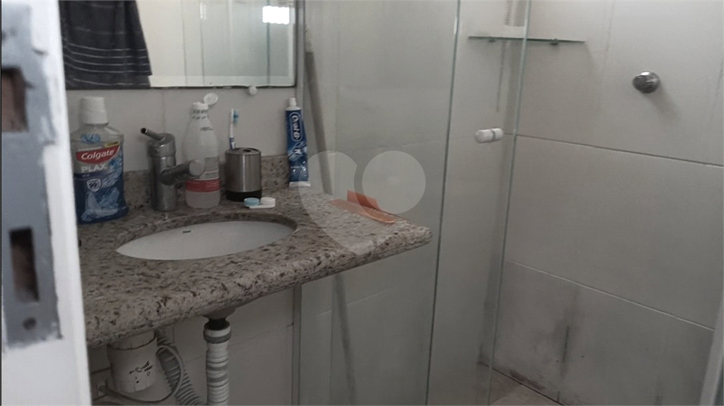 Sobrado de 2 andares, muito bem distribuído!