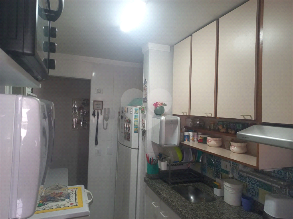 APARTAMENTO em PARQUE BRISTOL