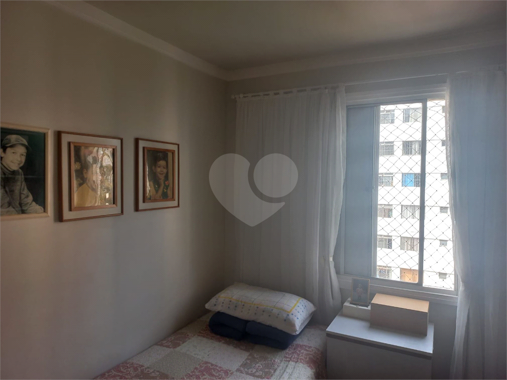 APARTAMENTO em PARQUE BRISTOL