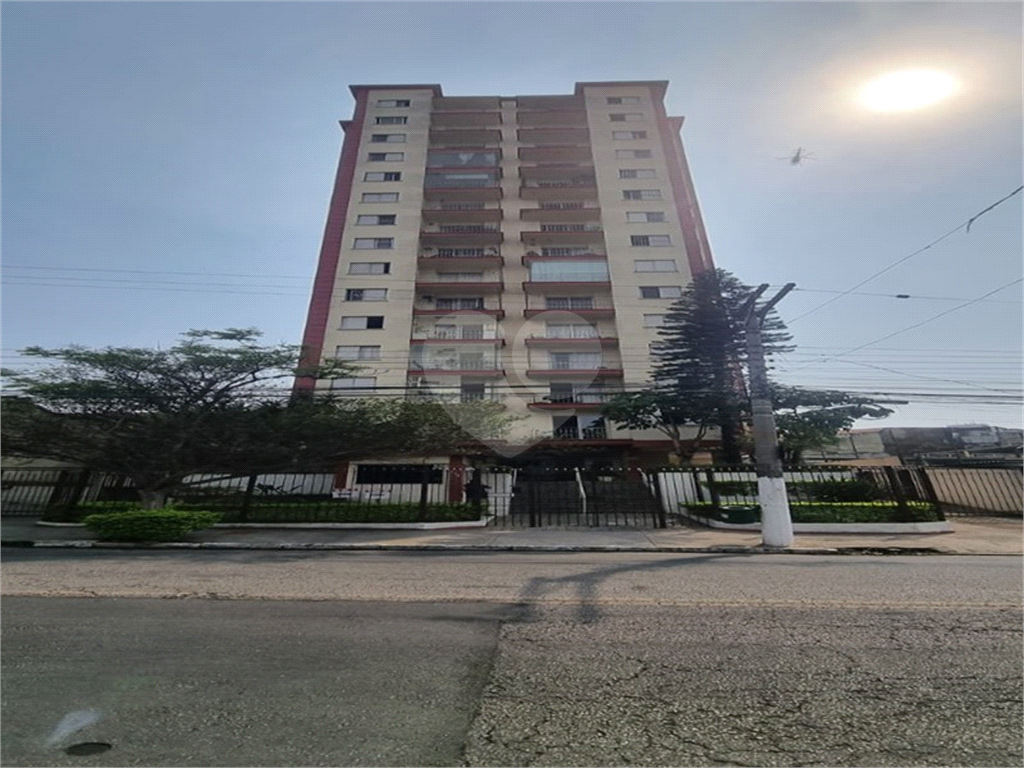 APARTAMENTO em CASA VERDE