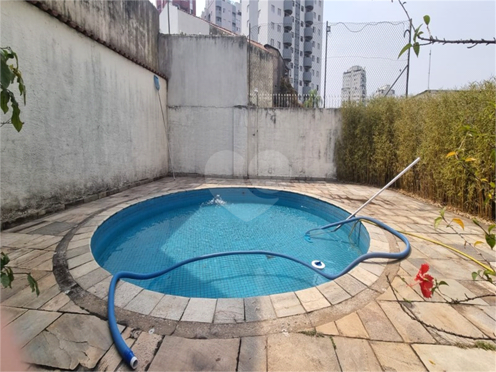 APARTAMENTO em CASA VERDE