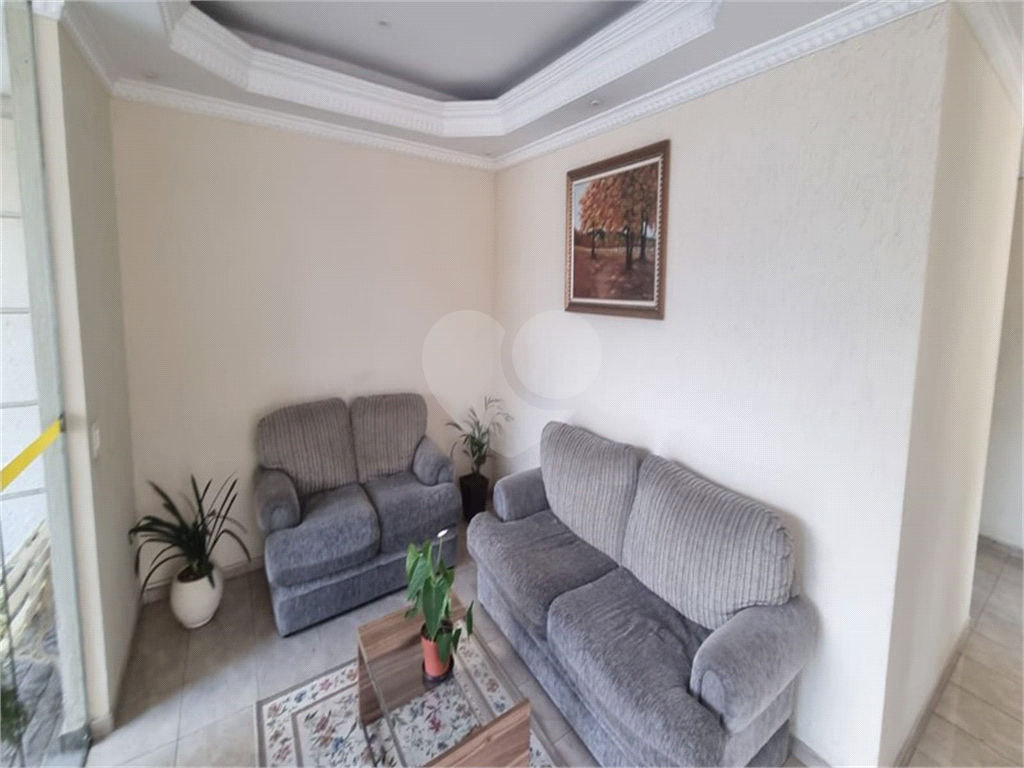 APARTAMENTO em CASA VERDE
