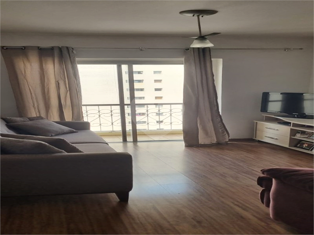 APARTAMENTO em CASA VERDE