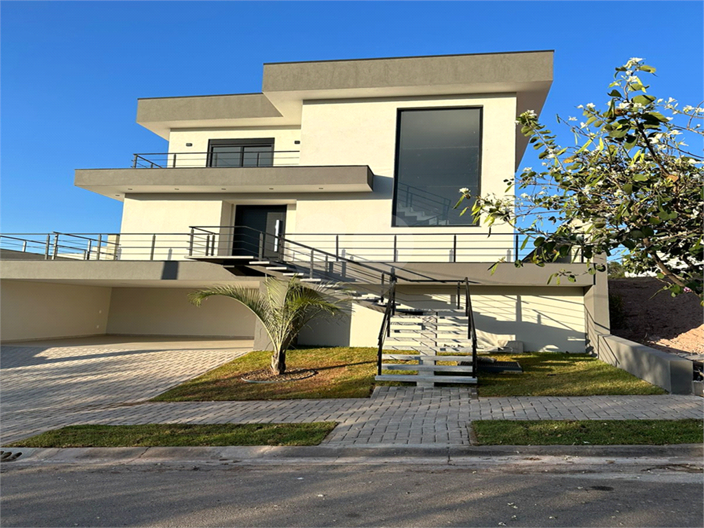 Casa de Condomínio à venda com 3 quartos, 266m² - Foto 1