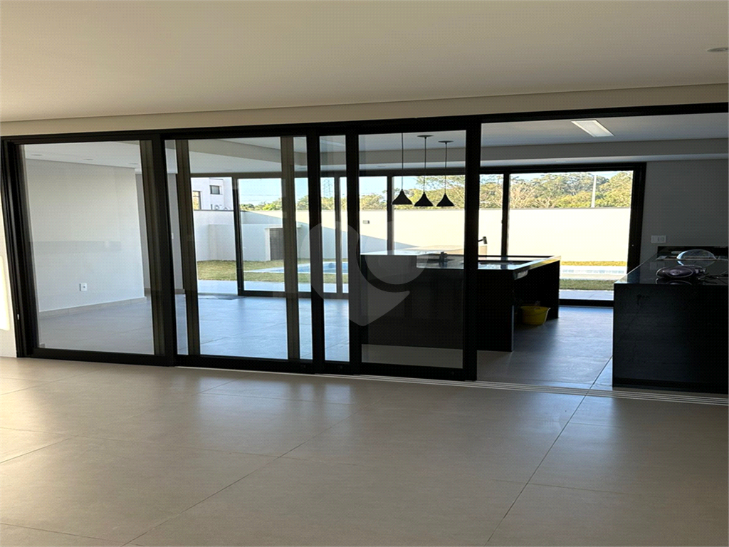 Casa de Condomínio à venda com 3 quartos, 266m² - Foto 4