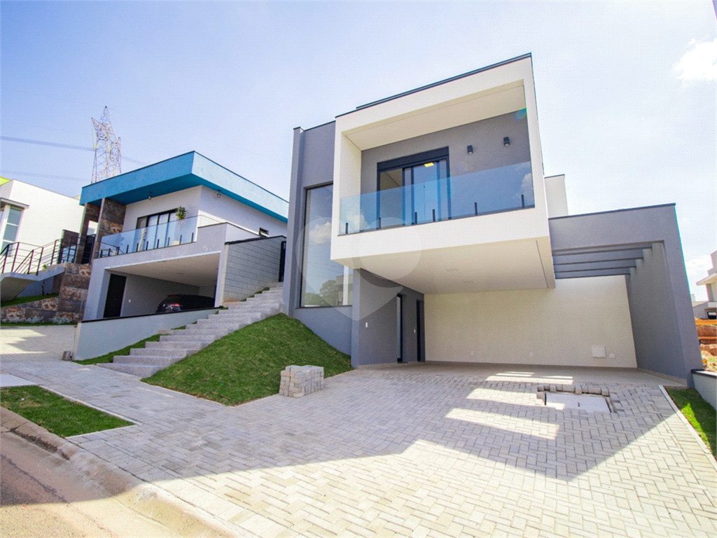 Casa de Condomínio à venda com 3 quartos, 202m² - Foto 1