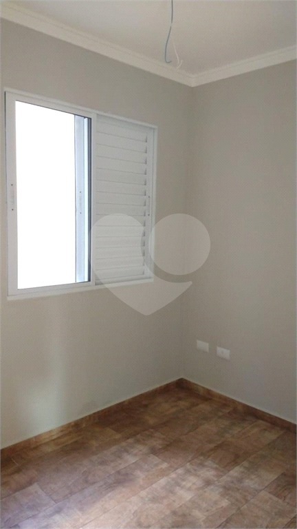 Apartamento de 2 dormitórios em Condomínio Fechado no Parque Vitória.