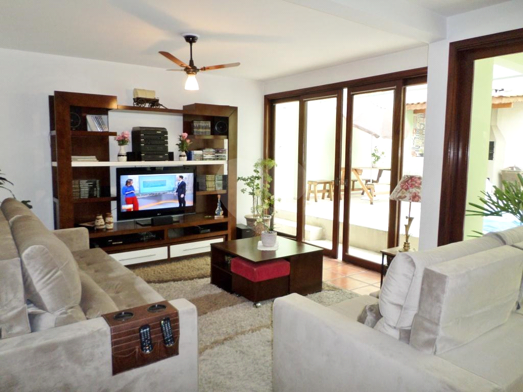 Casa, 4 quartos, 313 m² - Foto 1