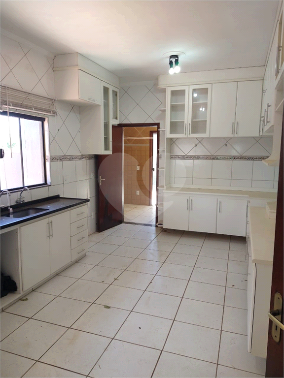 Sobrado à venda com 4 quartos, 327m² - Foto 29