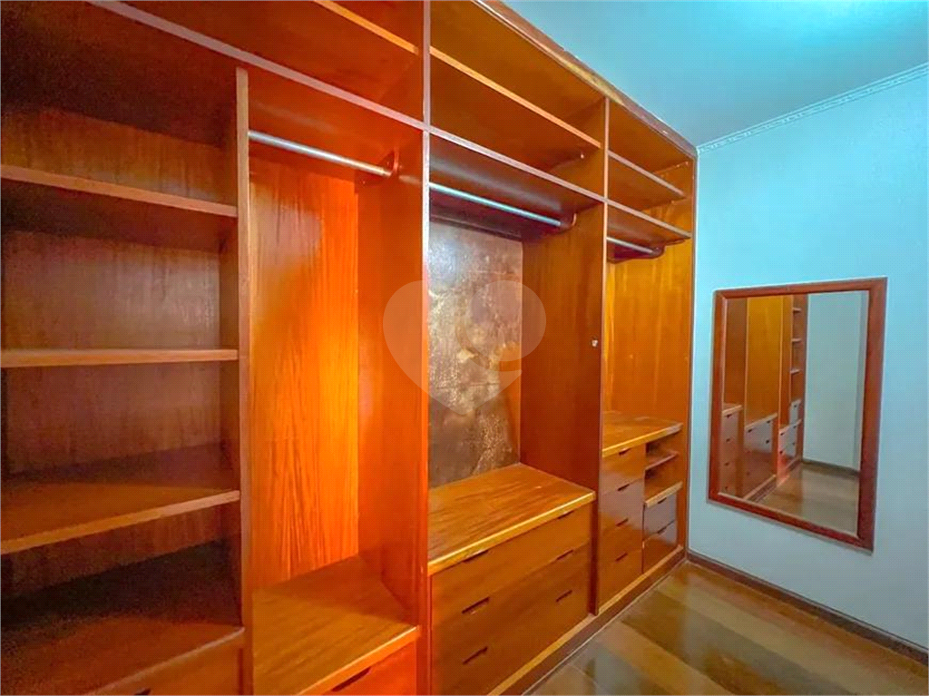 Sobrado para alugar com 4 quartos, 360m² - Foto 23