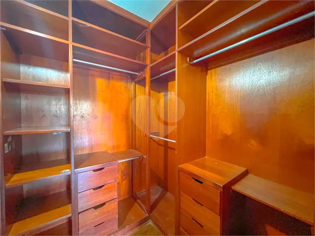 Sobrado para alugar com 4 quartos, 360m² - Foto 32