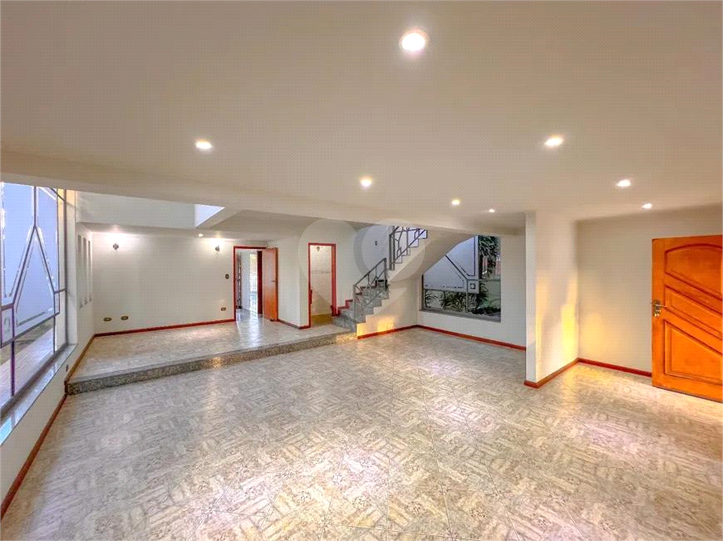 Sobrado para alugar com 4 quartos, 360m² - Foto 6