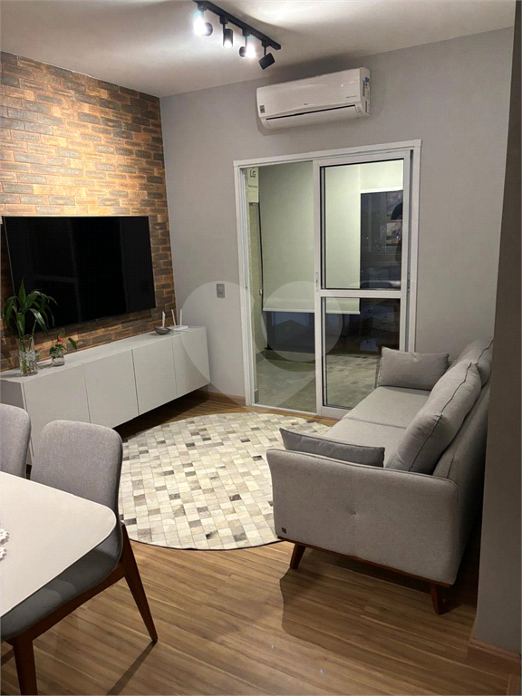 Apartamento à venda com 2 quartos, 64m² - Foto 6