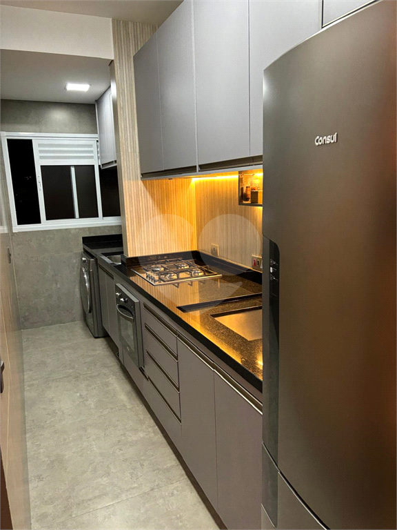 Apartamento à venda com 2 quartos, 64m² - Foto 8