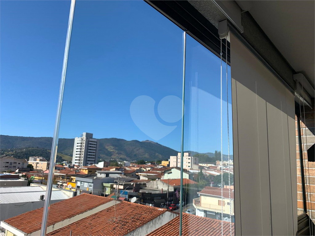 Apartamento à venda com 2 quartos, 64m² - Foto 21