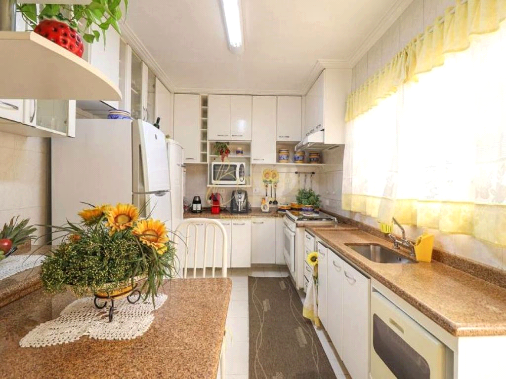 Casa, 4 quartos, 225 m² - Foto 13