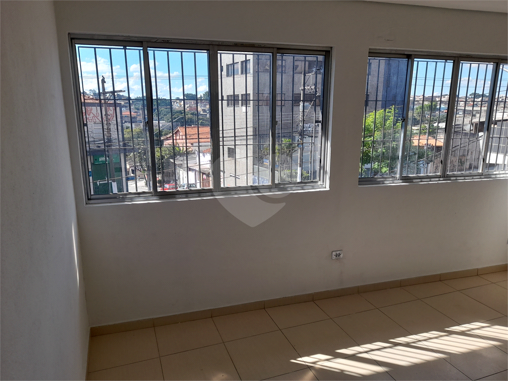 PRÉDIO INTEIRO em PENHA