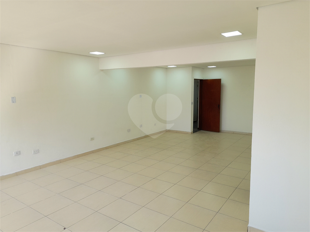 PRÉDIO INTEIRO em PENHA