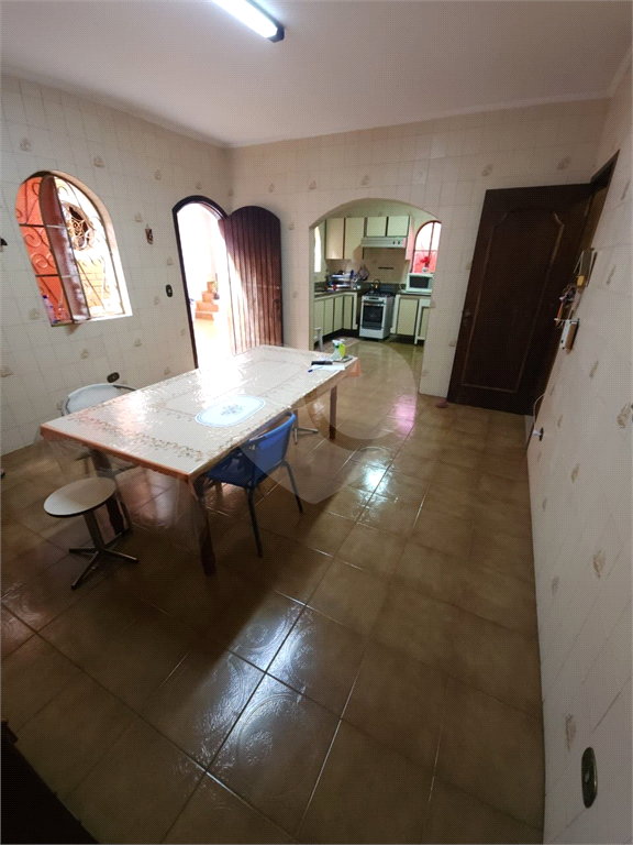 Sobrado à venda com 4 quartos, 327m² - Foto 4