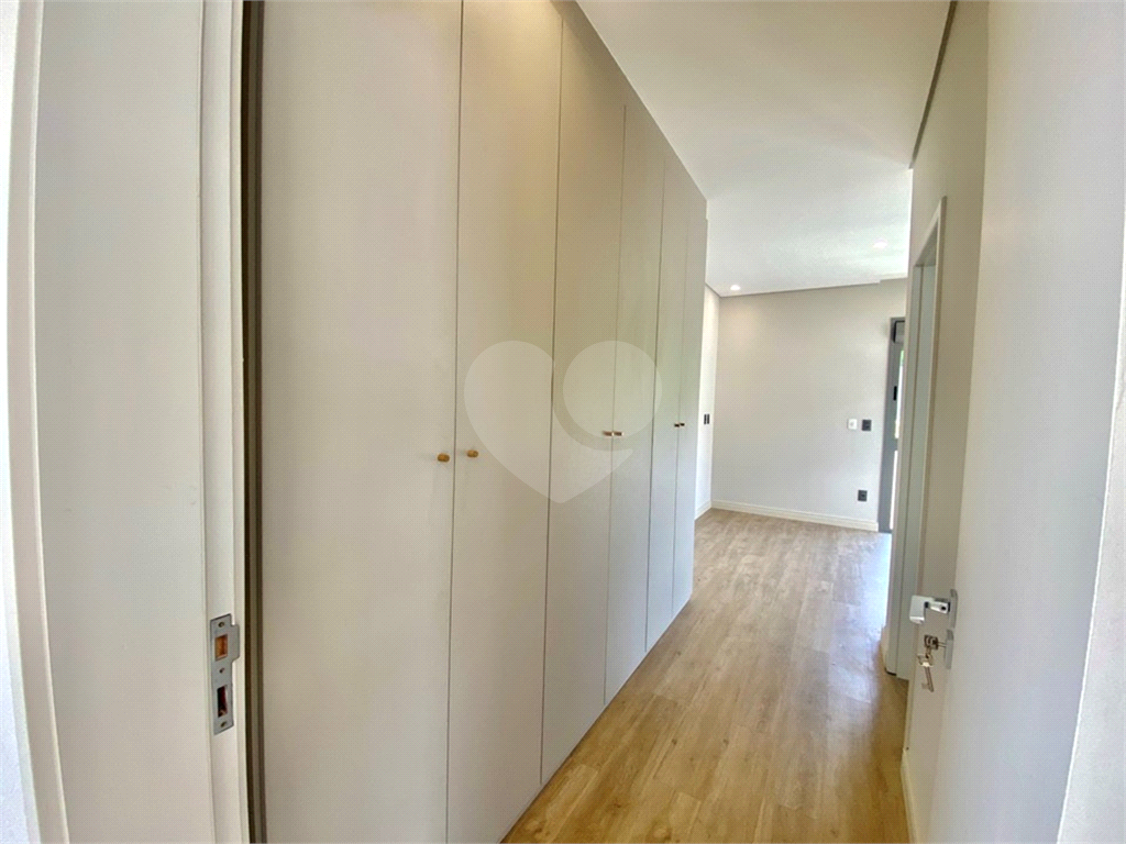 Casa de Condomínio à venda com 3 quartos, 238m² - Foto 23