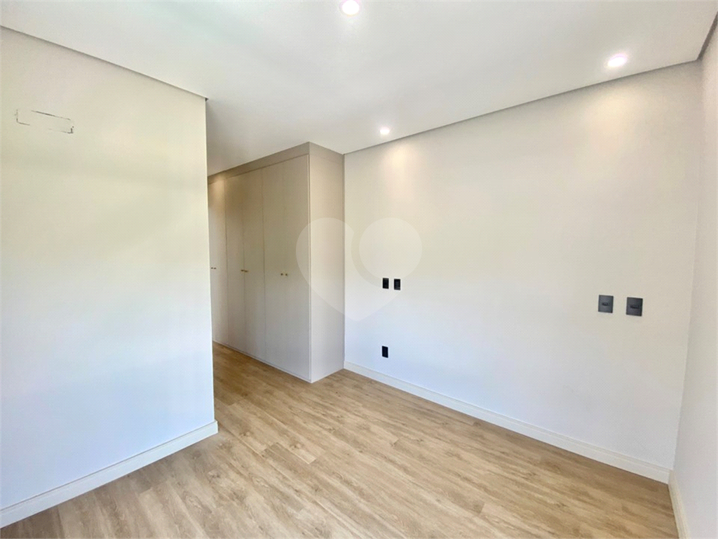 Casa de Condomínio à venda com 3 quartos, 238m² - Foto 20