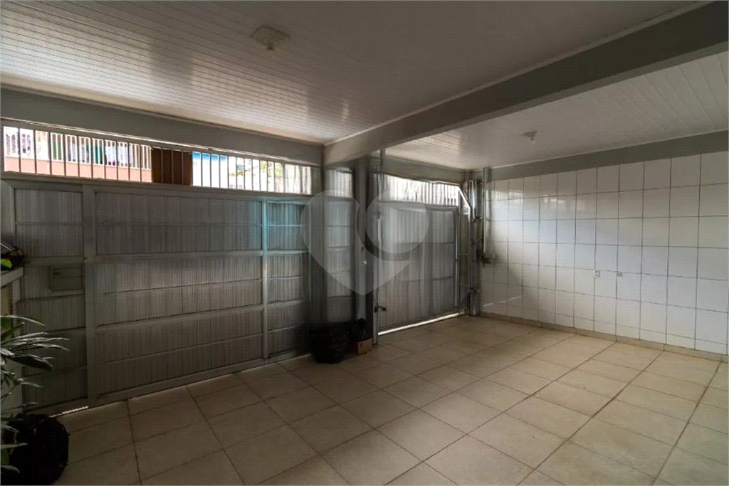 Casa à Venda | 190 m² | 4 dormitórios, 1 suíte | 5 vagas na Vila Ponte Rasa!