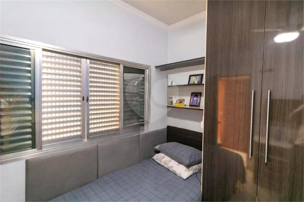 Casa à Venda | 190 m² | 4 dormitórios, 1 suíte | 5 vagas na Vila Ponte Rasa!