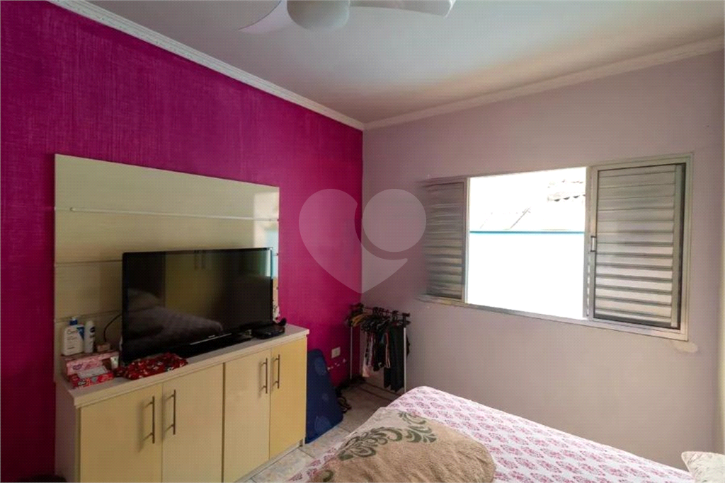 Casa à Venda | 190 m² | 4 dormitórios, 1 suíte | 5 vagas na Vila Ponte Rasa!