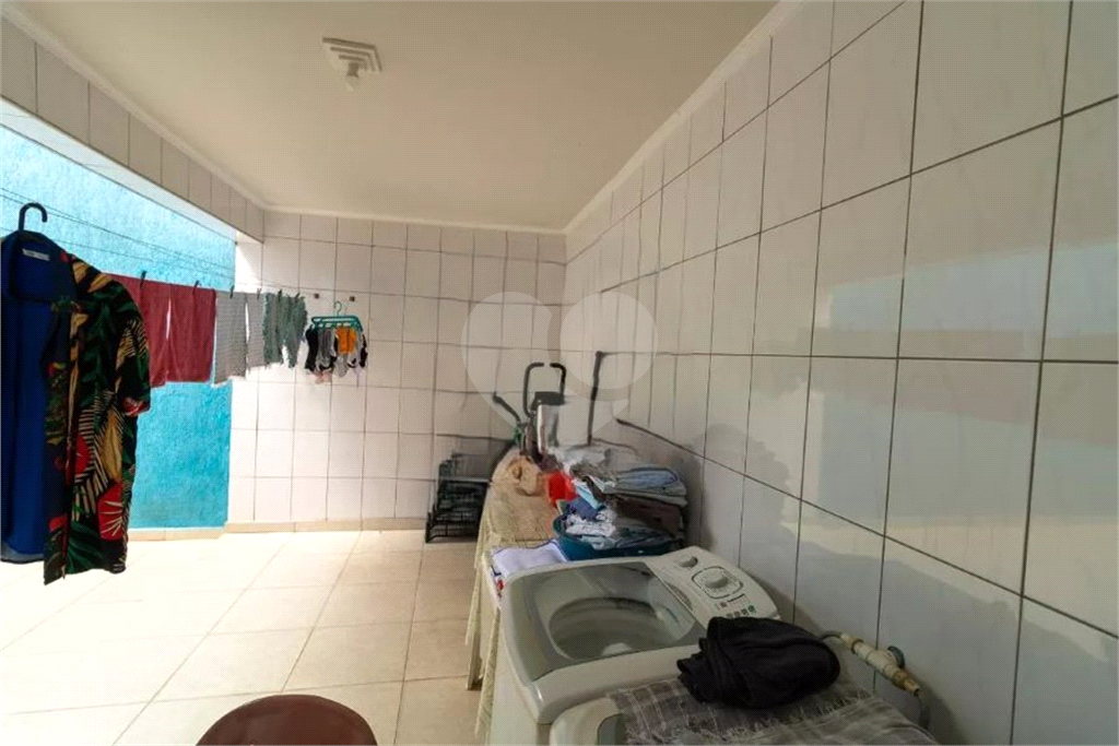 Casa à Venda | 190 m² | 4 dormitórios, 1 suíte | 5 vagas na Vila Ponte Rasa!